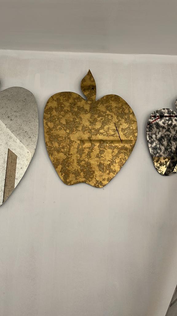 مرايا معتقة