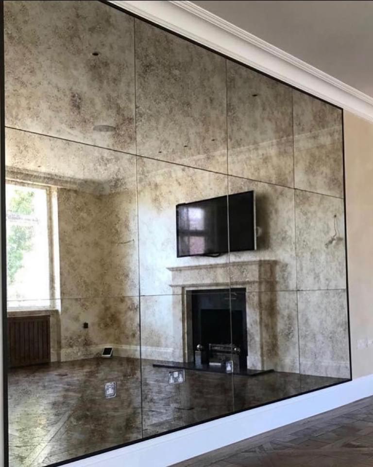 مرايا معتقه