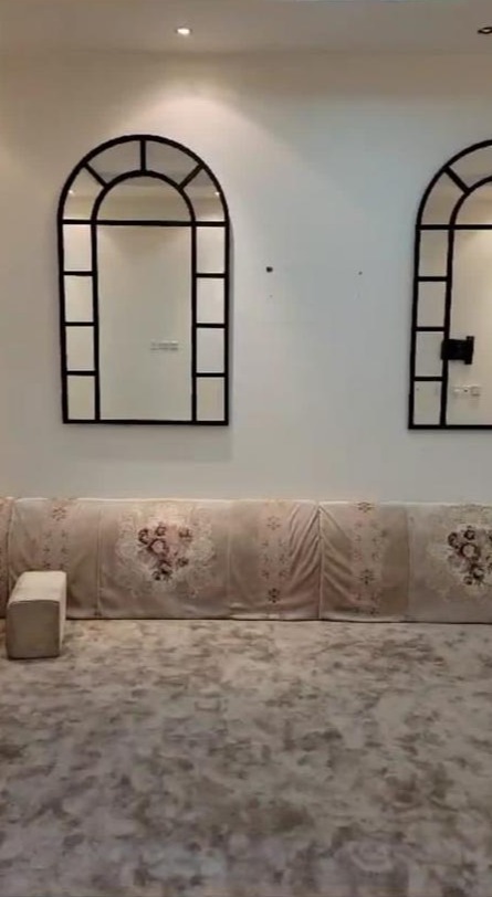 مرايا معتقة