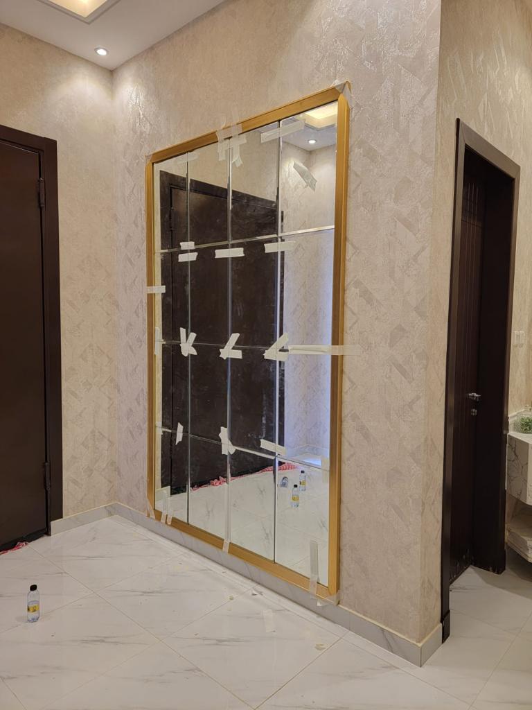 مرايا معتقة