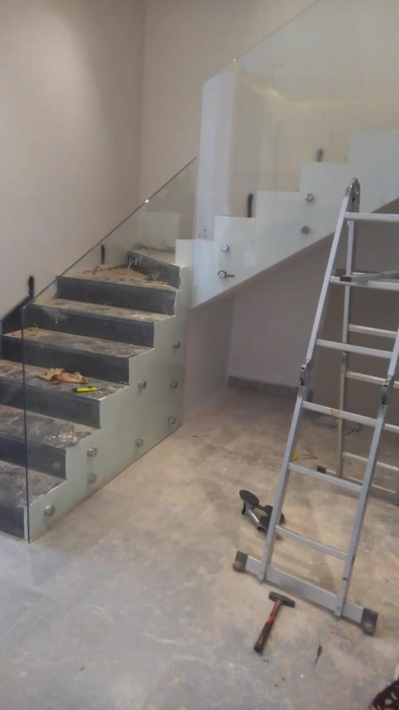 مرايا معتقة